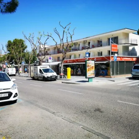 Piso Alicia Apartment *